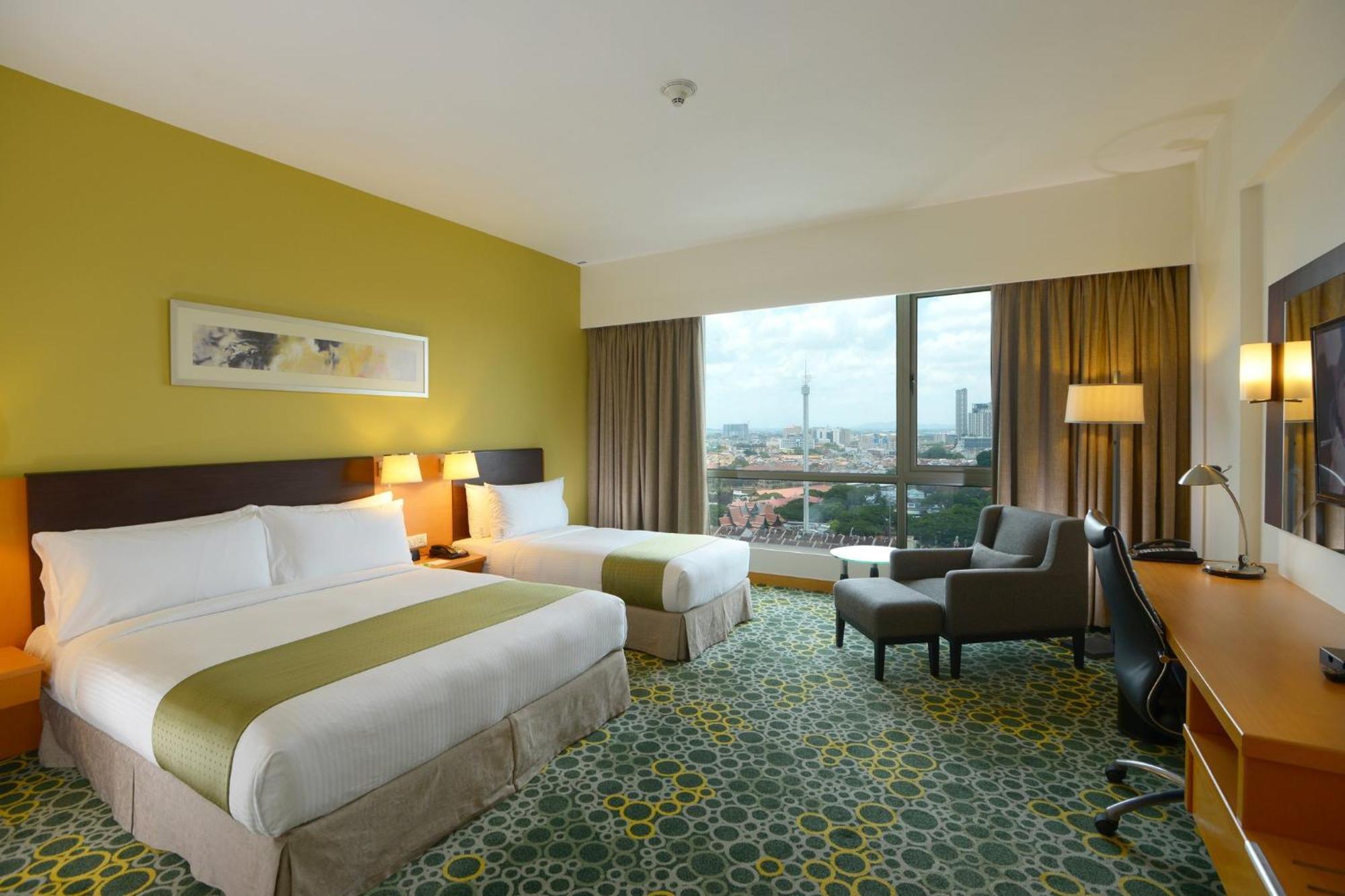 By Ihg Hotel