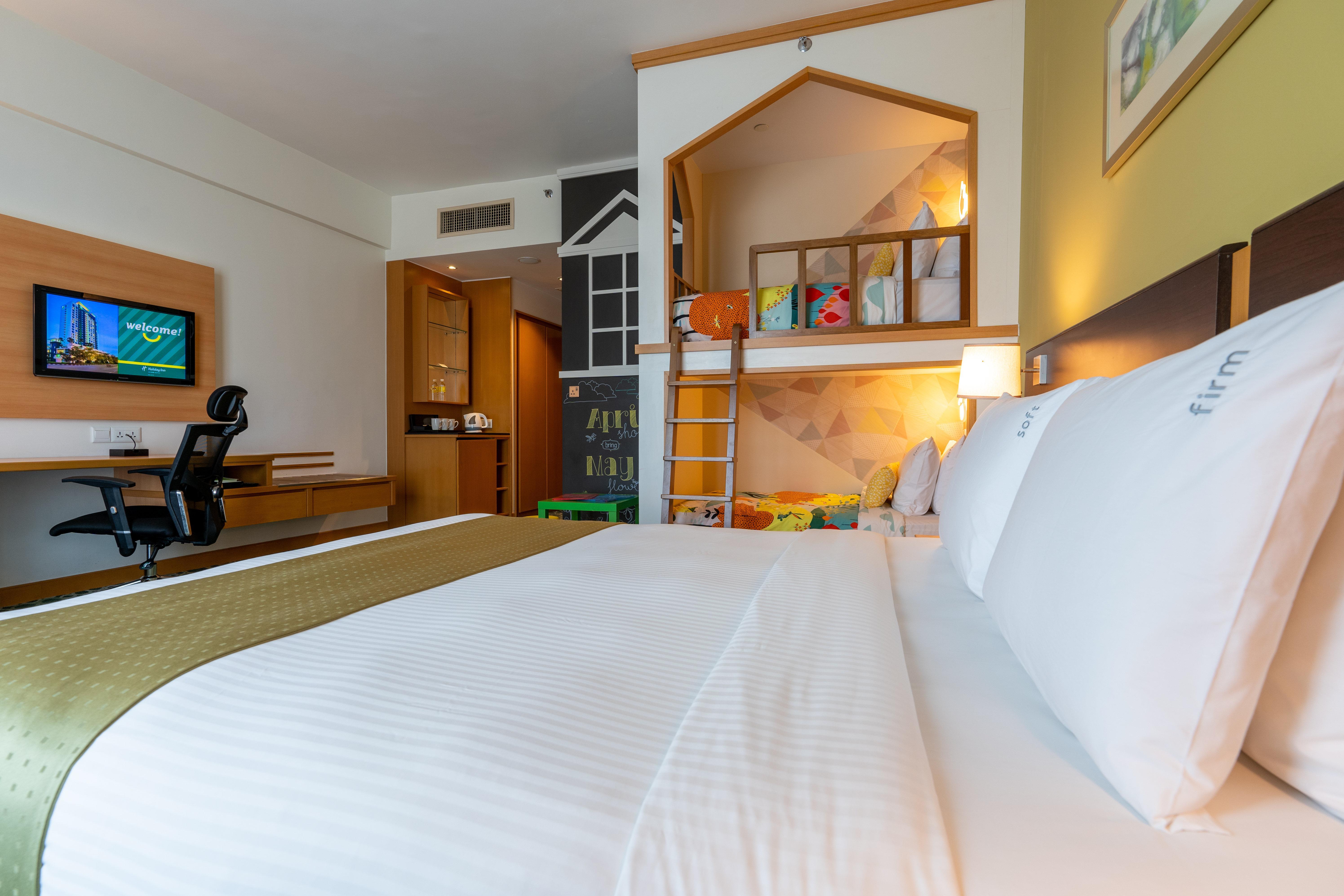 By Ihg Hotel 5*